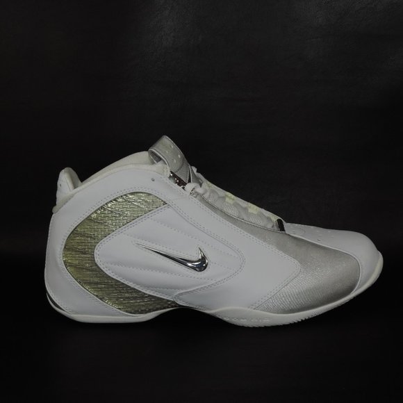 nike air zoom adrenaline